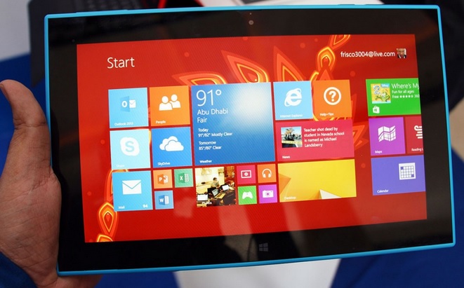 Front view of the Tablet running Windows 8.1 RT